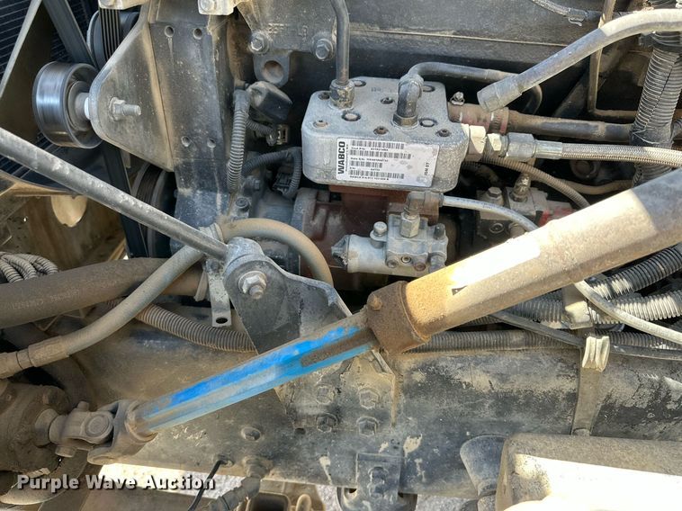 image for item NY9056 2007 International 5500i  ready mix truck