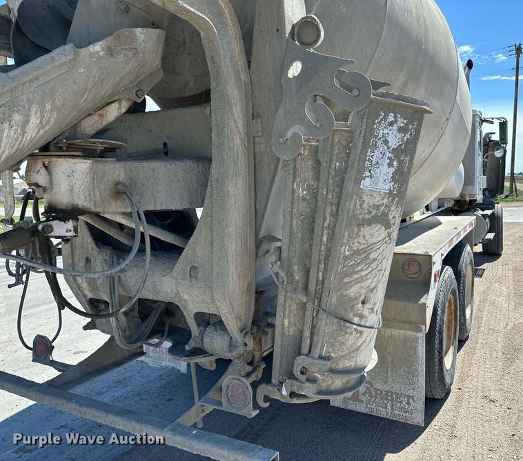 image for item NY9056 2007 International 5500i  ready mix truck