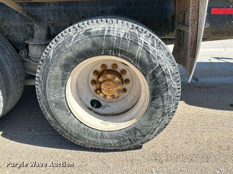 image for item NY9056 2007 International 5500i  ready mix truck