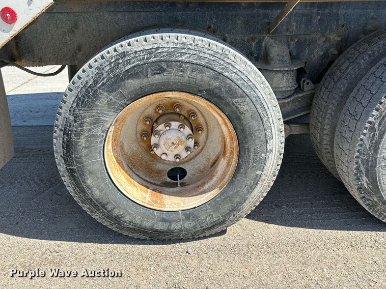 image for item NY9056 2007 International 5500i  ready mix truck