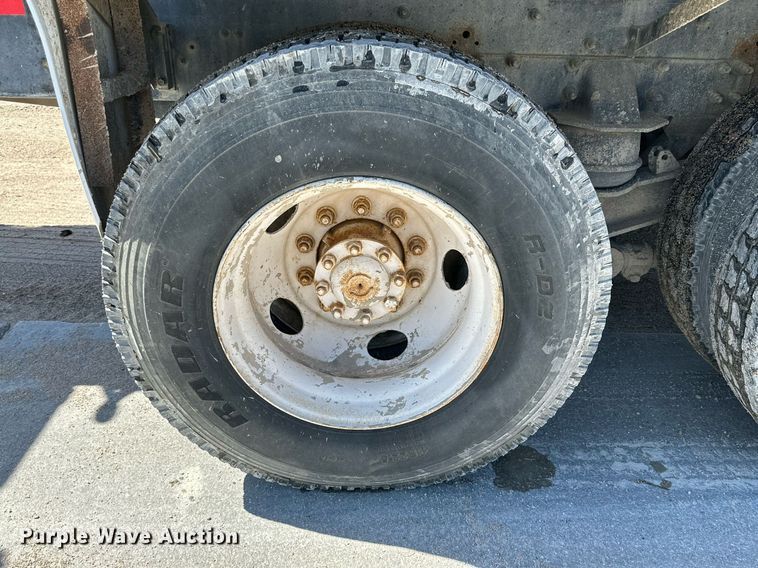 image for item NY9056 2007 International 5500i  ready mix truck