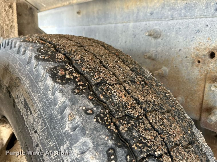 image for item NY9056 2007 International 5500i  ready mix truck