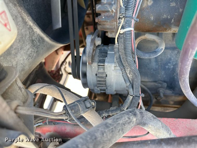 image for item NY9057 1993 Mack CH613  semi truck