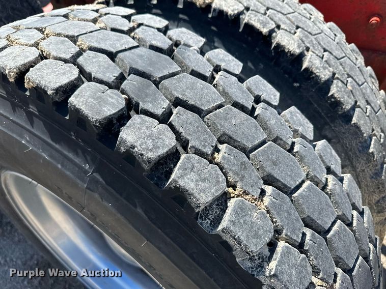 image for item NY9057 1993 Mack CH613  semi truck