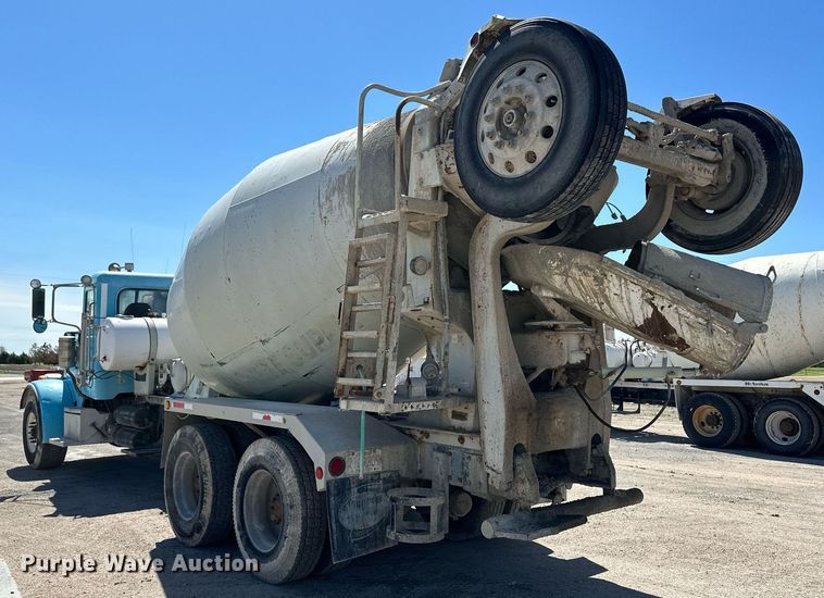 image for item NY9058 2006 Peterbilt 357  ready mix truck