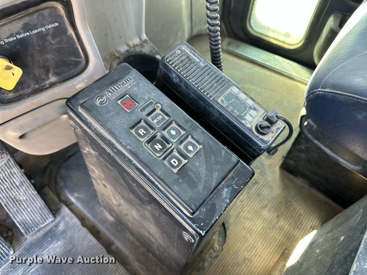 image for item NY9058 2006 Peterbilt 357  ready mix truck