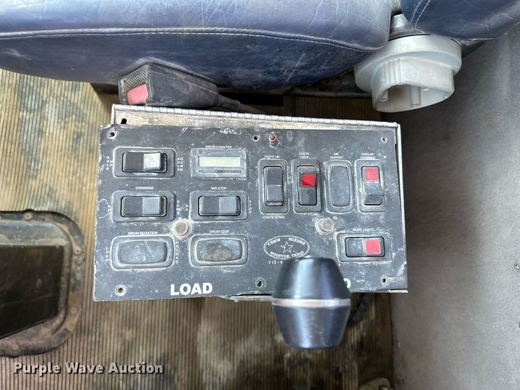 image for item NY9058 2006 Peterbilt 357  ready mix truck