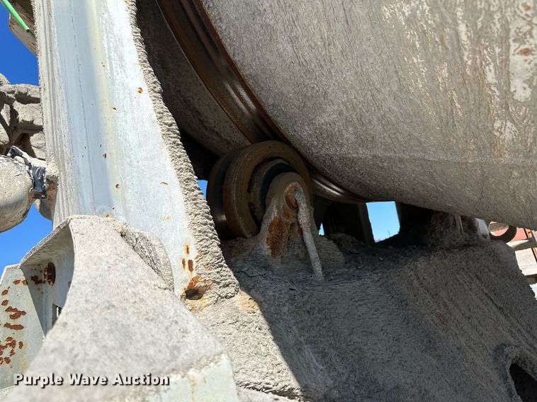 image for item NY9058 2006 Peterbilt 357  ready mix truck