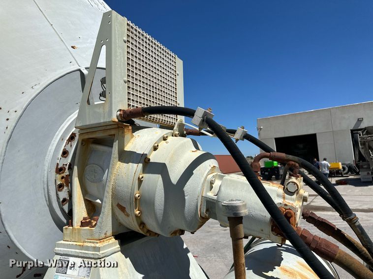 image for item NY9058 2006 Peterbilt 357  ready mix truck