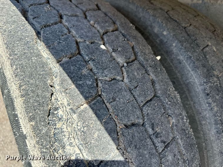 image for item NY9058 2006 Peterbilt 357  ready mix truck