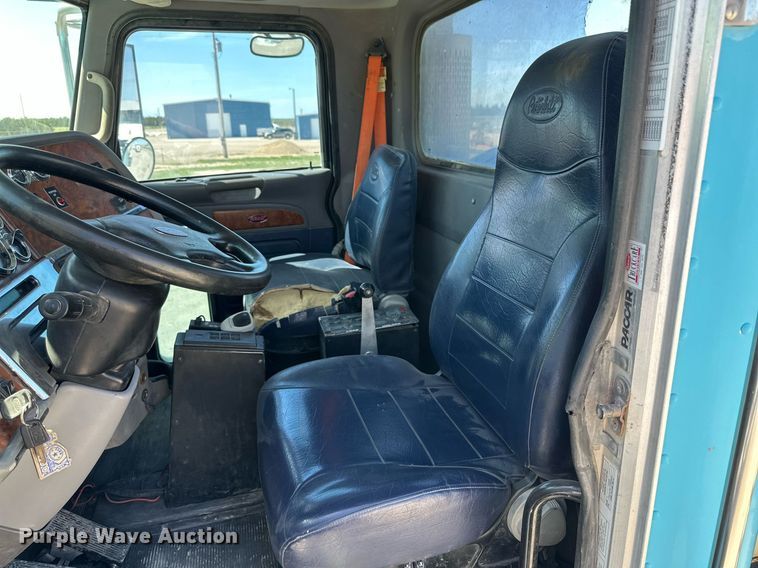 image for item NY9059 2006 Peterbilt 357  ready mix truck