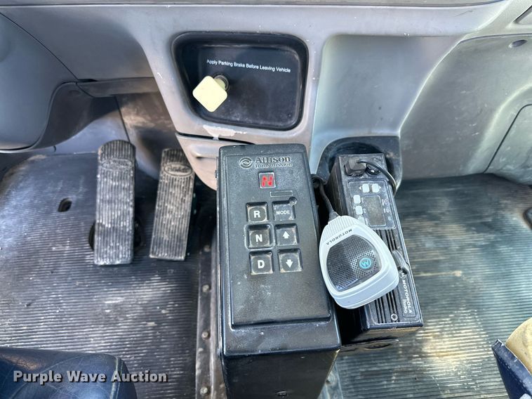 image for item NY9059 2006 Peterbilt 357  ready mix truck