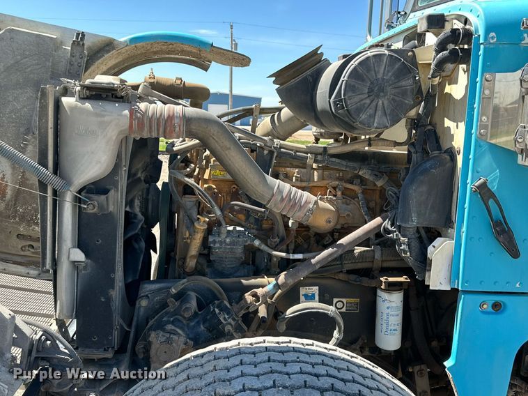 image for item NY9059 2006 Peterbilt 357  ready mix truck