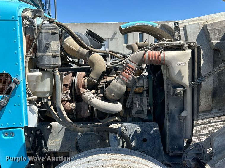 image for item NY9059 2006 Peterbilt 357  ready mix truck