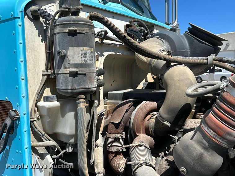 image for item NY9059 2006 Peterbilt 357  ready mix truck