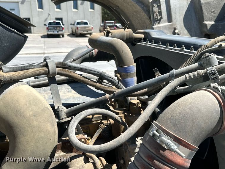 image for item NY9059 2006 Peterbilt 357  ready mix truck