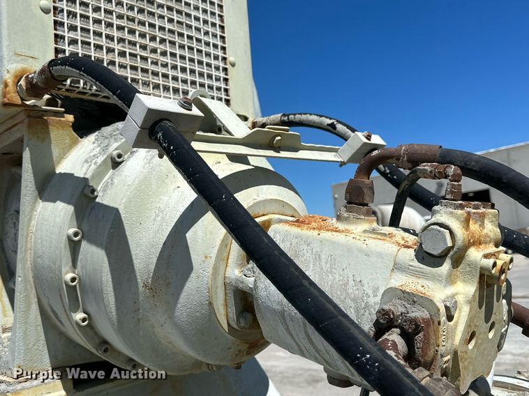 image for item NY9059 2006 Peterbilt 357  ready mix truck