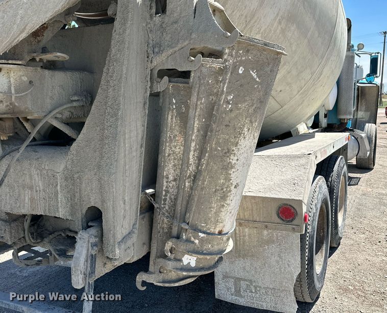 image for item NY9059 2006 Peterbilt 357  ready mix truck
