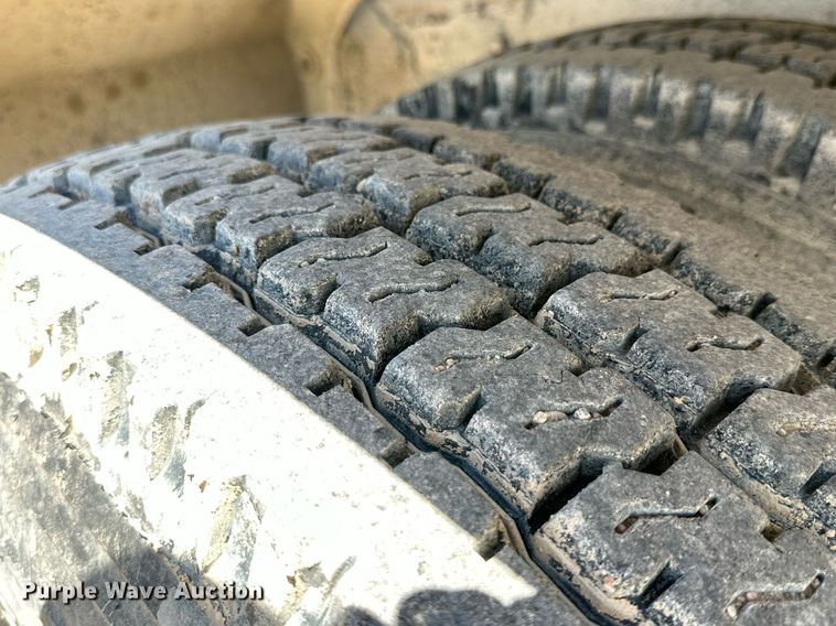 image for item NY9059 2006 Peterbilt 357  ready mix truck