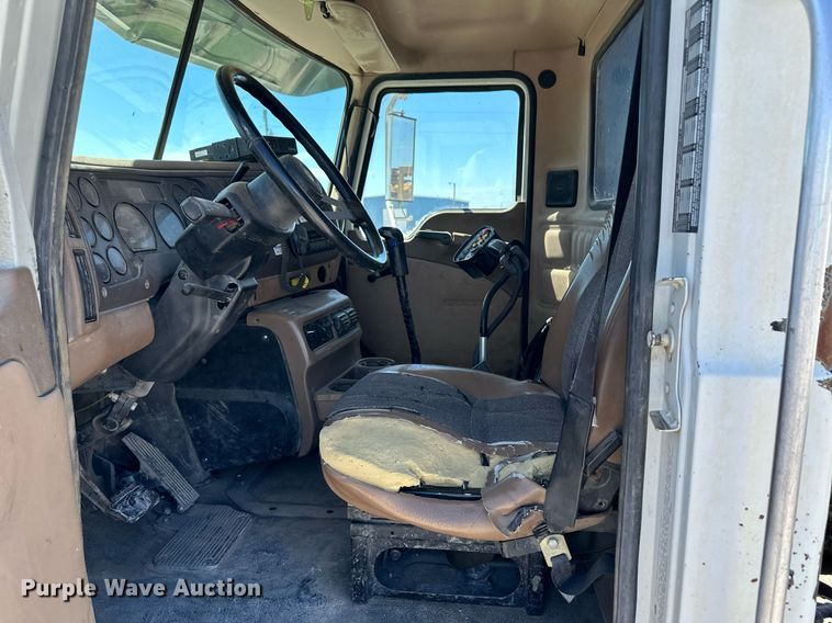 image for item NY9060 2004 Mack CV513  ready mix truck