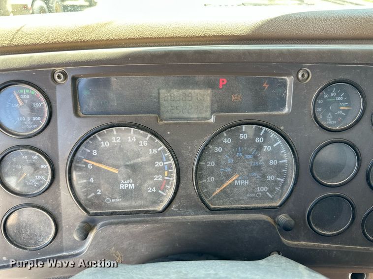 image for item NY9060 2004 Mack CV513  ready mix truck