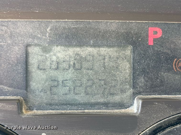 image for item NY9060 2004 Mack CV513  ready mix truck