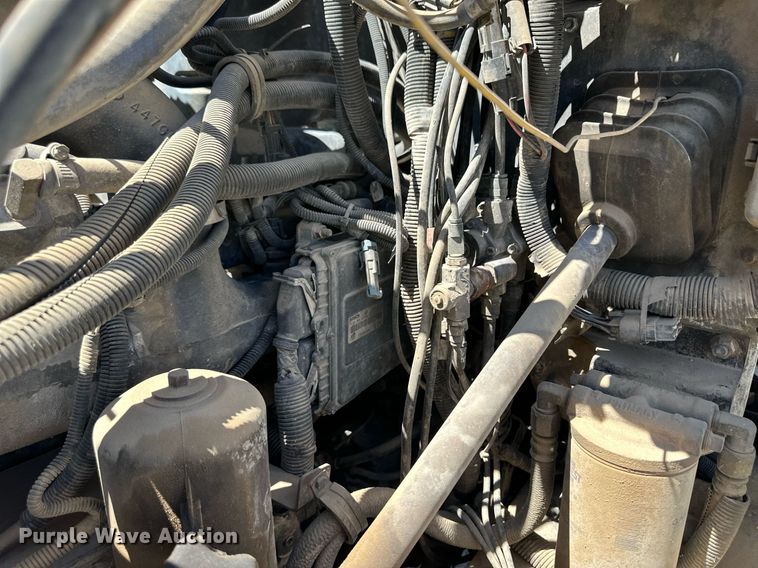 image for item NY9060 2004 Mack CV513  ready mix truck