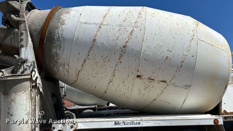 image for item NY9060 2004 Mack CV513  ready mix truck