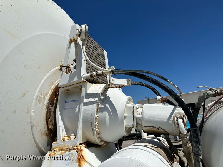 image for item NY9060 2004 Mack CV513  ready mix truck