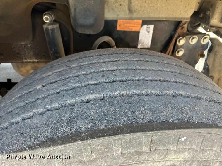 image for item NY9060 2004 Mack CV513  ready mix truck