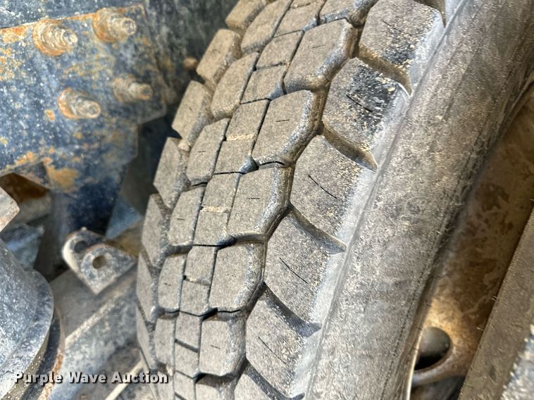 image for item NY9060 2004 Mack CV513  ready mix truck