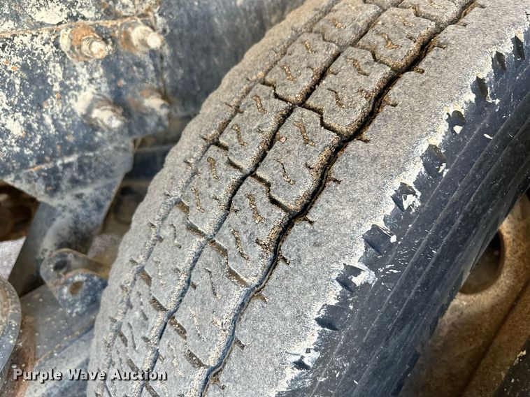 image for item NY9060 2004 Mack CV513  ready mix truck