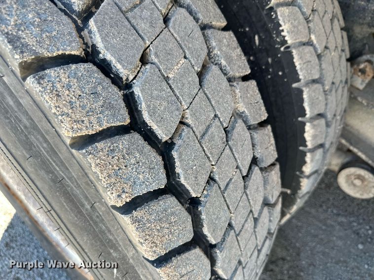 image for item NY9060 2004 Mack CV513  ready mix truck