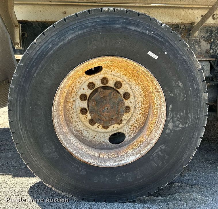 image for item NY9060 2004 Mack CV513  ready mix truck