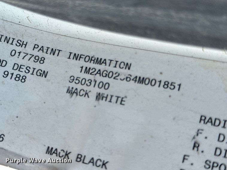 image for item NY9060 2004 Mack CV513  ready mix truck