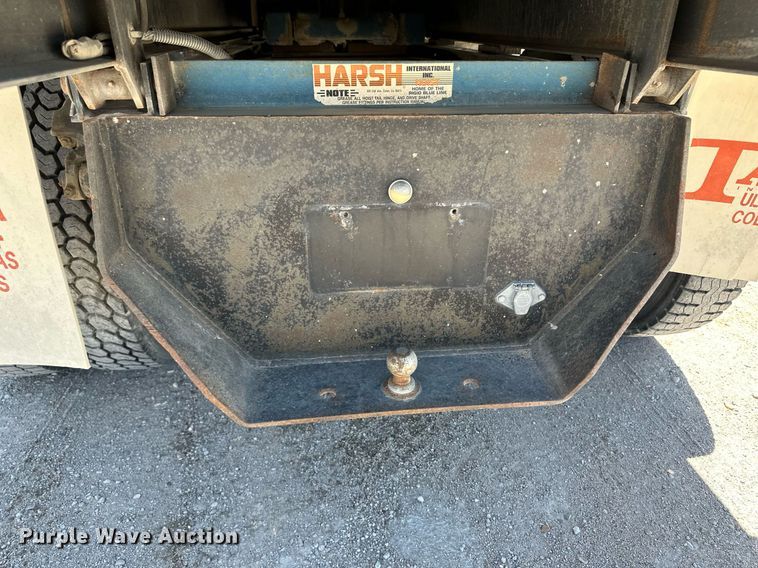 image for item NY9061 1993 UD Nissan UD3000  dump flatbed truck