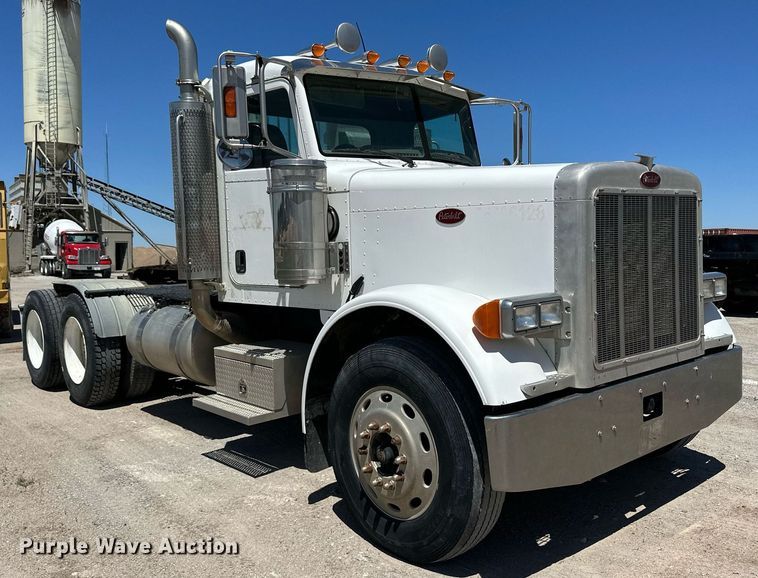image for item NY9062 2006 Peterbilt 379  semi truck