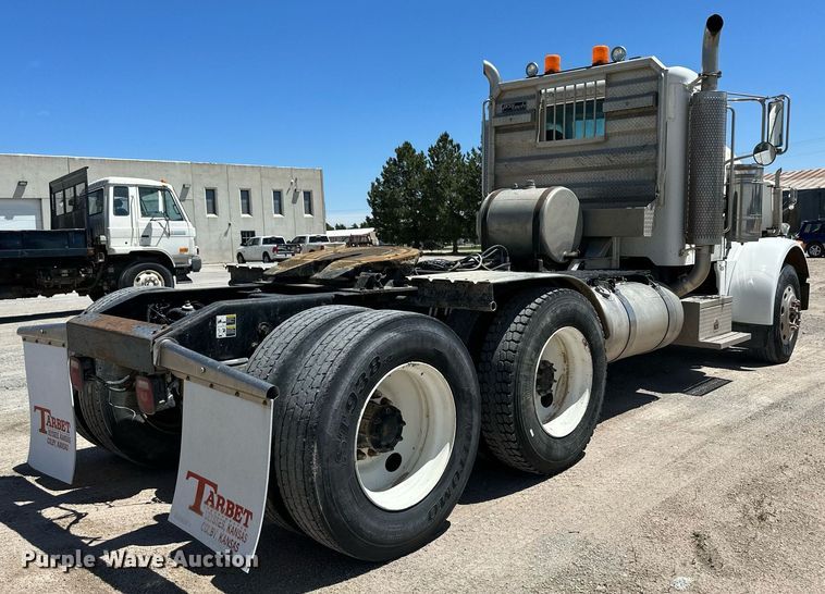 image for item NY9062 2006 Peterbilt 379  semi truck