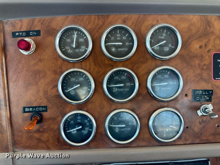 image for item NY9062 2006 Peterbilt 379  semi truck