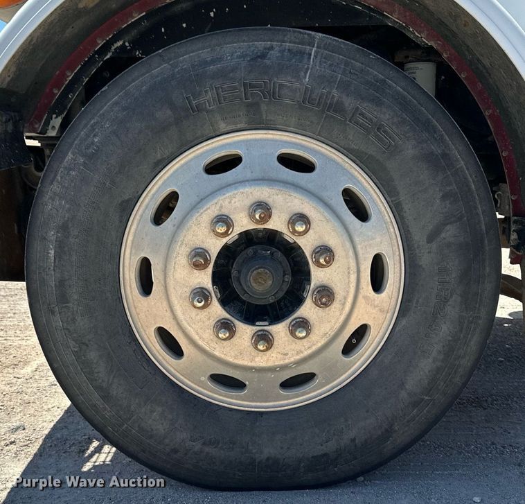 image for item NY9062 2006 Peterbilt 379  semi truck