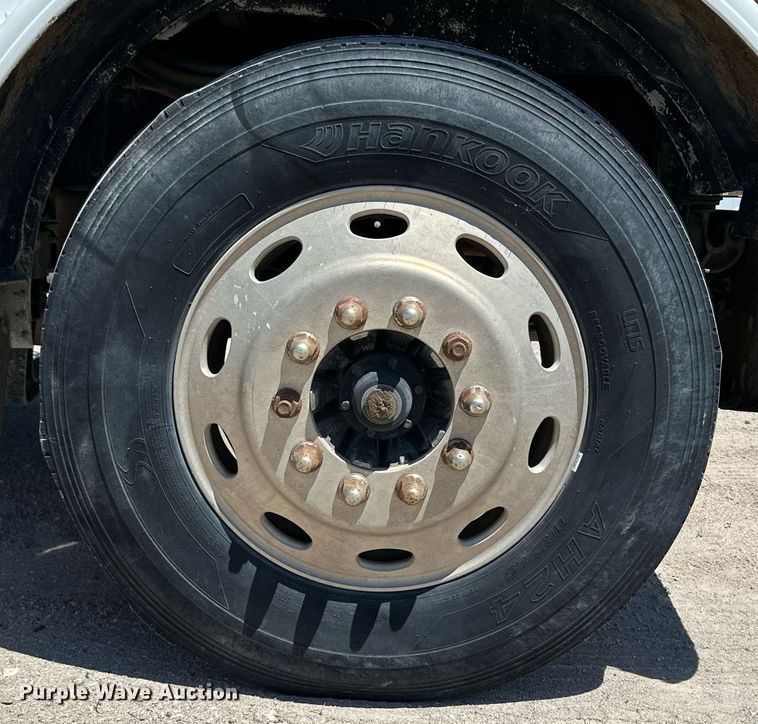 image for item NY9062 2006 Peterbilt 379  semi truck