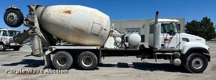 image for item NY9063 2005 Mack CV513  ready mix truck