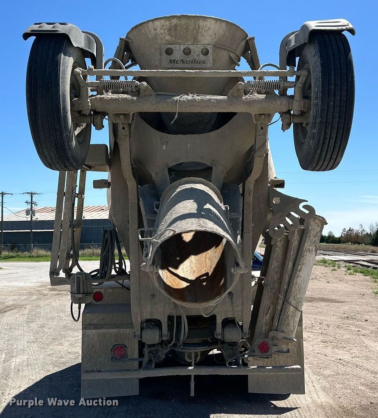 image for item NY9063 2005 Mack CV513  ready mix truck