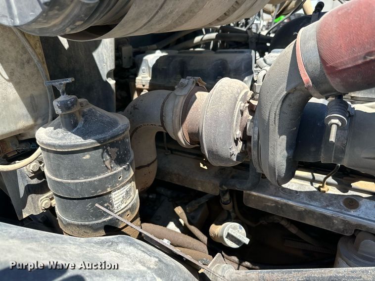 image for item NY9063 2005 Mack CV513  ready mix truck