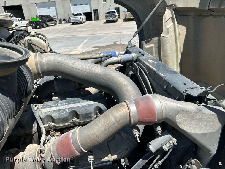 image for item NY9063 2005 Mack CV513  ready mix truck