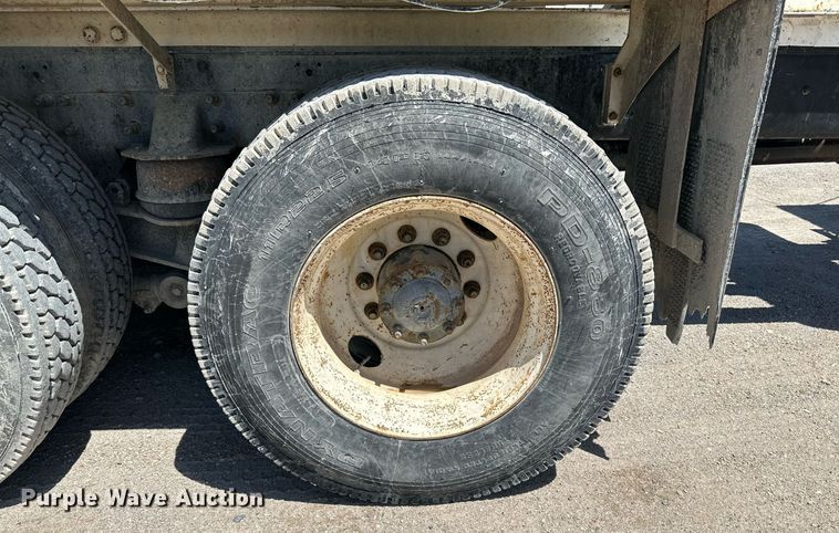 image for item NY9063 2005 Mack CV513  ready mix truck