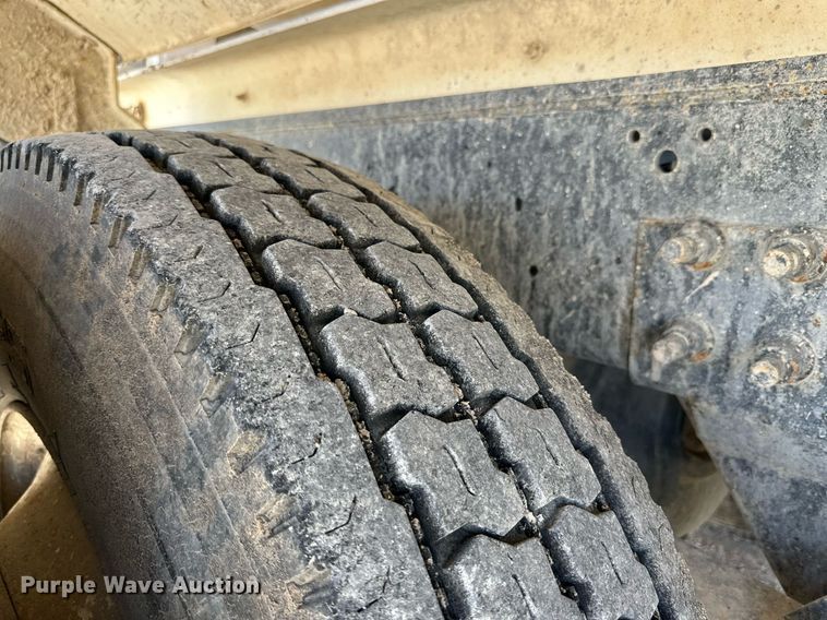 image for item NY9063 2005 Mack CV513  ready mix truck