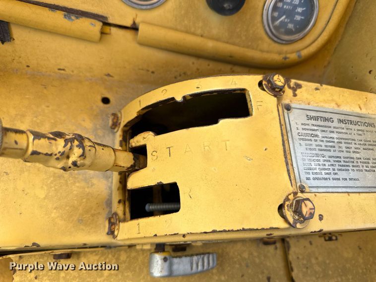 image for item NY9064 1970 Caterpillar 613  elevating scraper