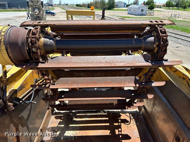 image for item NY9064 1970 Caterpillar 613  elevating scraper