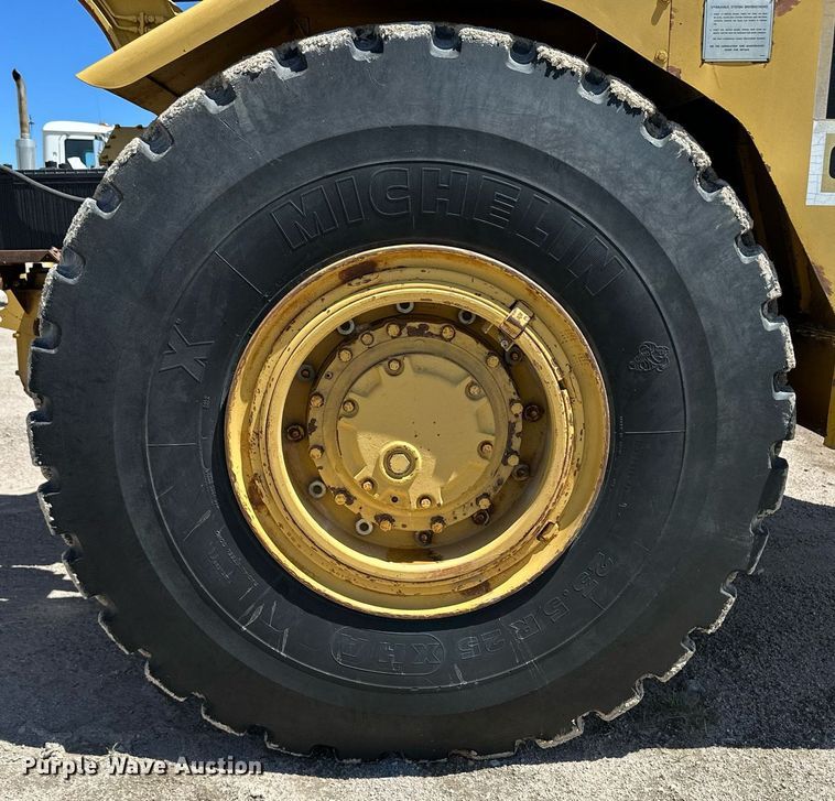 image for item NY9064 1970 Caterpillar 613  elevating scraper